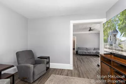 1147 Jennette Avenue NW, Grand Rapids, MI 49504 - Photo 5