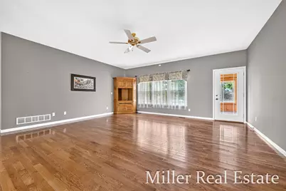 1028 Old Barn Road, Freeport, MI 49325 - Photo 9