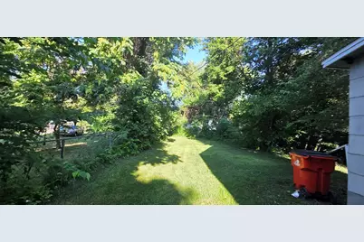 1084 Hurd Avenue, Benton Harbor, MI 49022 - Photo 5