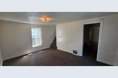 1084 Hurd Avenue, Benton Harbor, MI 49022 - Photo 7
