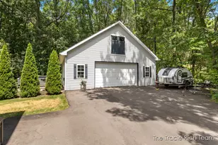 4669 Wood Valley Ct NE, Rockford, MI 49341 - Photo 39