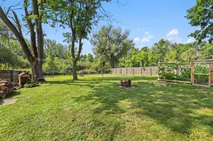 732 E Green St, Marshall, MI 49068 - Photo 25