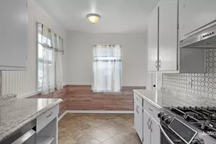 546 Ferris St NW, Grand Rapids, MI 49544 - Photo 9