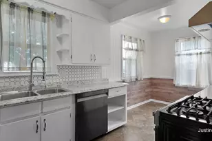 546 Ferris St NW, Grand Rapids, MI 49544 - Photo 7