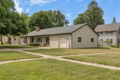 309 W South Street, Hastings, MI 49058 - Photo 3