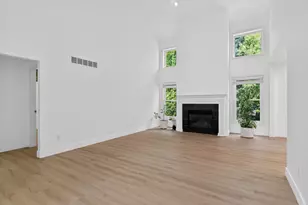 13500 Cambridge Ct, Plymouth, MI 48170 - Photo 11