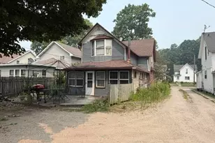 220 Prairie St, Charlotte, MI 48813 - Photo 5