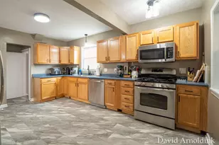 919 Myrtle St NW, Grand Rapids, MI 49504 - Photo 19