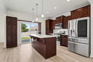 1434 Solak Ct, Saint Joseph, MI 49085 - Photo 7