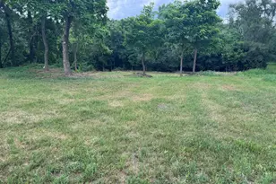 1902 Baker Dr, Kalamazoo, MI 49048 - Photo 1