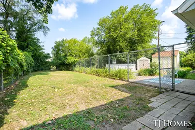 2215 Maguire Avenue NE, Grand Rapids, MI 49525 - Photo 31