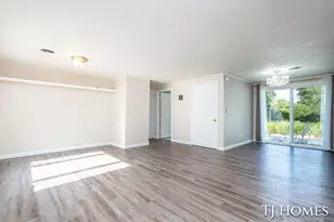 2215 Maguire Ave NE, Grand Rapids, MI 49525 - Photo 9