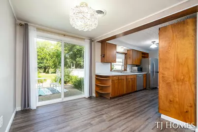2215 Maguire Avenue NE, Grand Rapids, MI 49525 - Photo 11
