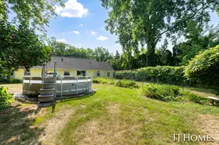 2215 Maguire Ave NE, Grand Rapids, MI 49525 - Photo 33