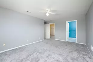 9621 Lakeside Dr, Ypsilanti, MI 48197 - Photo 17