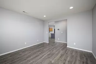 9621 Lakeside Dr, Ypsilanti, MI 48197 - Photo 15