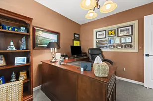 12072 Pembrooke Cir, South Lyon, MI 48178 - Photo 13