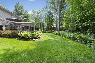 12072 Pembrooke Cir, South Lyon, MI 48178 - Photo 9