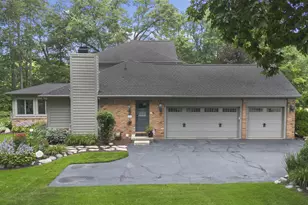 12072 Pembrooke Cir, South Lyon, MI 48178 - Photo 65