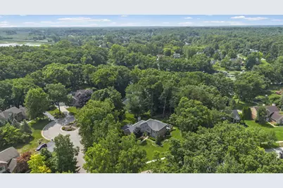 12072 Pembrooke Circle, South Lyon, MI 48178 - Photo 5