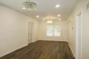 22 N Wabash Ave, Battle Creek, MI 49017 - Photo 9