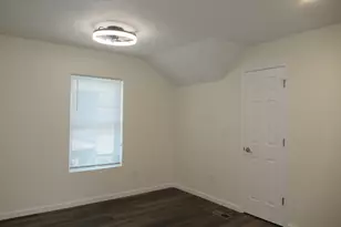 22 N Wabash Ave, Battle Creek, MI 49017 - Photo 21