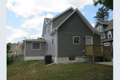 22 N Wabash Avenue, Battle Creek, MI 49017 - Photo 5