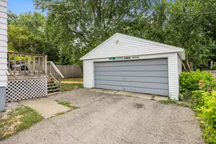 852 Leonard St NE, Grand Rapids, MI 49503 - Photo 19
