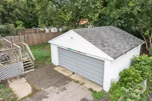 852 Leonard St NE, Grand Rapids, MI 49503 - Photo 21