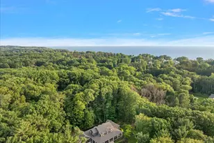 317 N Lakeshore Dr, Holland, MI 49424 - Photo 83