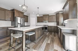 23920 Fairview Dr, New Boston, MI 48164 - Photo 11