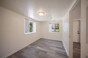 2472 Hawks Rd, Ann Arbor, MI 48108 - Photo 15