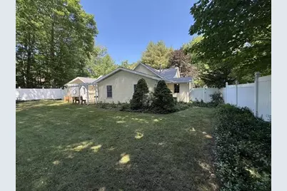 105 W Johannah Street, Whitehall, MI 49461 - Photo 3