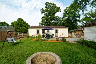 1036 N Maple Rd, Ann Arbor, MI 48103 - Photo 5