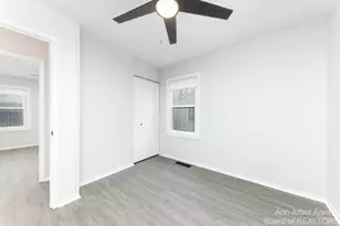 1036 N Maple Rd, Ann Arbor, MI 48103 - Photo 17