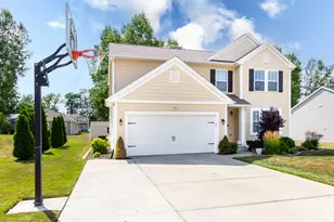 635 Rockway Dr, Linden, MI 48451 - Photo 3