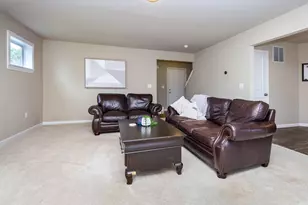 635 Rockway Dr, Linden, MI 48451 - Photo 13
