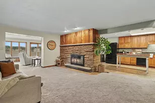 70219 Hilltop Dr, Union, MI 49130 - Photo 7