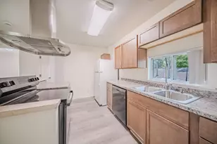 2472 Hawks Ave, Ann Arbor, MI 48108 - Photo 9