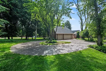 460 E Long Lake Road, Bloomfield Hills, MI 48304 - Photo 41
