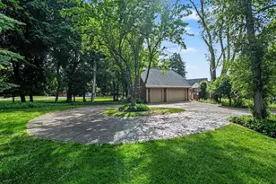 460 E Long Lake Rd, Bloomfield Hills, MI 48304 - Photo 41