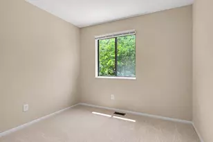 2126 Winewood Ave, Ann Arbor, MI 48103 - Photo 19