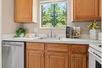 2126 Winewood Avenue, Ann Arbor, MI 48103 - Photo 9