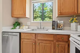 2126 Winewood Ave, Ann Arbor, MI 48103 - Photo 9