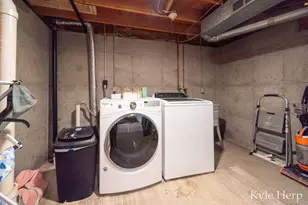 1038 Ferris St NW, Grand Rapids, MI 49544 - Photo 35
