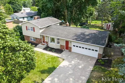 1038 Ferris Street NW, Grand Rapids, MI 49544 - Photo 3