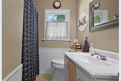 272 W 23rd Street, Holland, MI 49423 - Photo 9