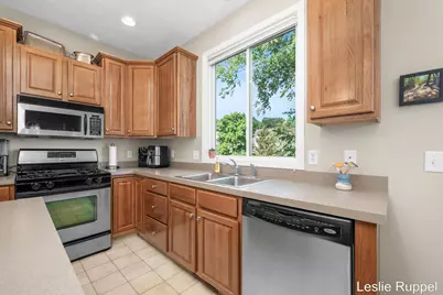 2643 Arbor Chase Drive NE, Grand Rapids, MI 49525 - Photo 13
