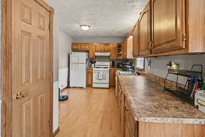 325 Burt Avenue, Jackson, MI 49201 - Photo 11