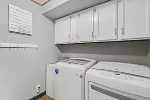 325 Burt Ave, Jackson, MI 49201 - Photo 19